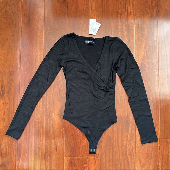 Abercrombie & Fitch Tops - 🆕 A&F Heathered Black Long-Sleeve Faux Wrap Bodysuit